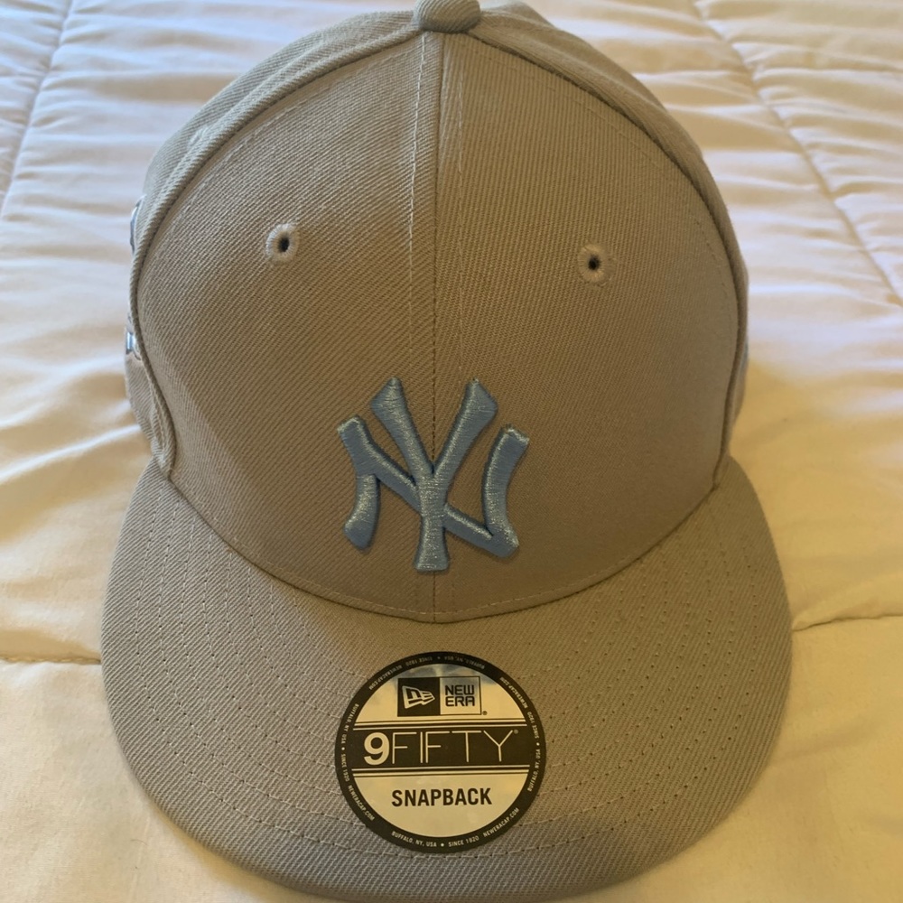 Snap back